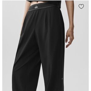 Alo Black SUIT UP TROUSER Relaxed Fit Pants (Regular)